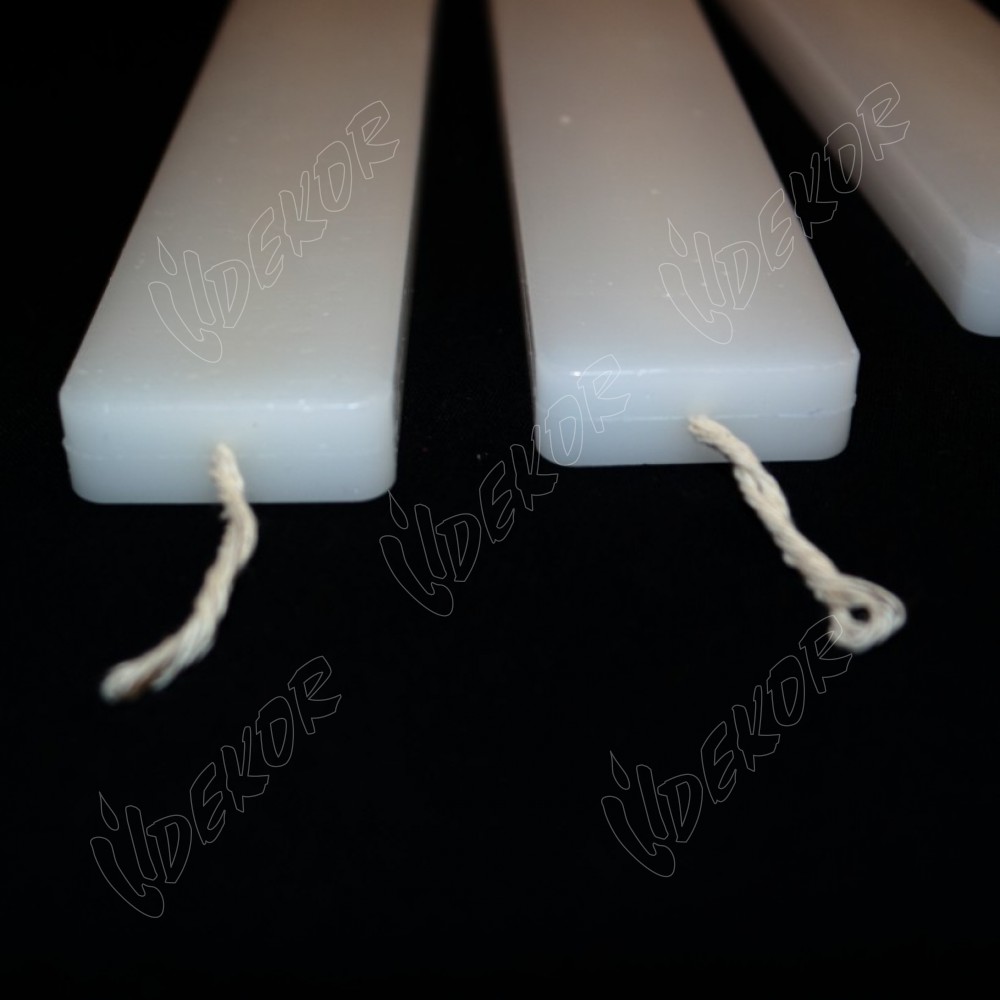 Πασχαλινή Λαμπάδα Σούπερ Πλακέ Λευκή 34cm 210gr  Κουτί 6 τεμάχια  (τιμή τεμαχίου 2,00€+ΦΠΑ) 